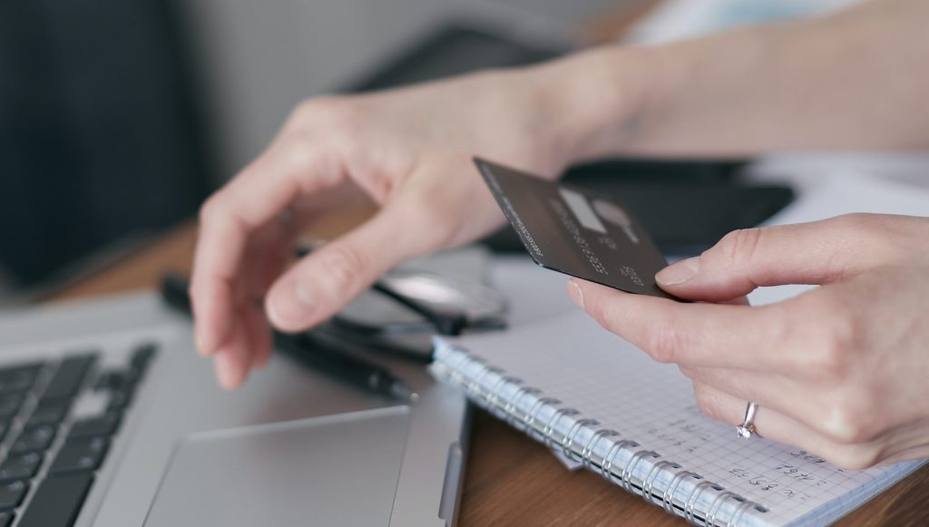 pexels mikhail nilov 6963845